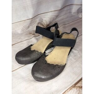 Hokus Pokus Gray Mary Jane Wedge Sandals Comfort Elastic Strap Size 9M